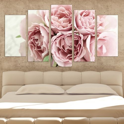 Canvas art with gentle roses