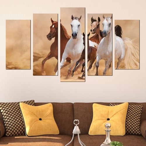 Modern wall decoration set with horses