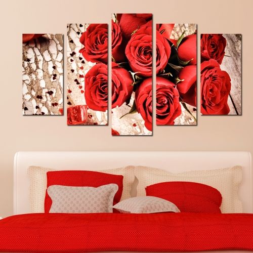 Wall art decoration set with red roses