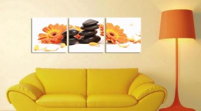 Wall art decoration with orange flowers