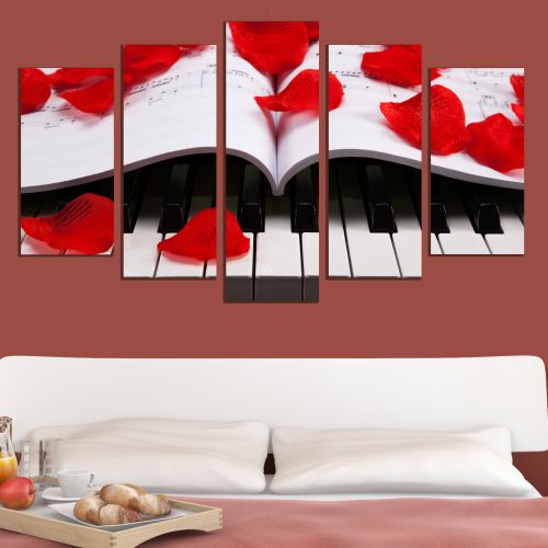 Wall art set with roses and piano