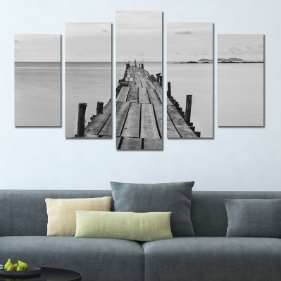 Картина от 5 части с морски залез в черно-бяло
