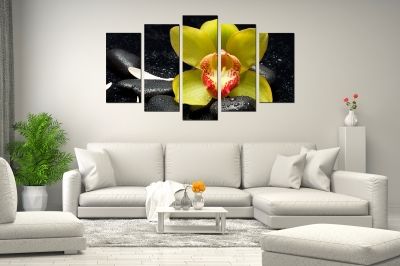 Декоративно пано с дзен композиция с жълта орхидея
