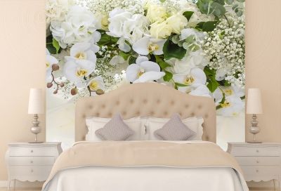 3д фототапет за спалня с нежни бели орхидеи
